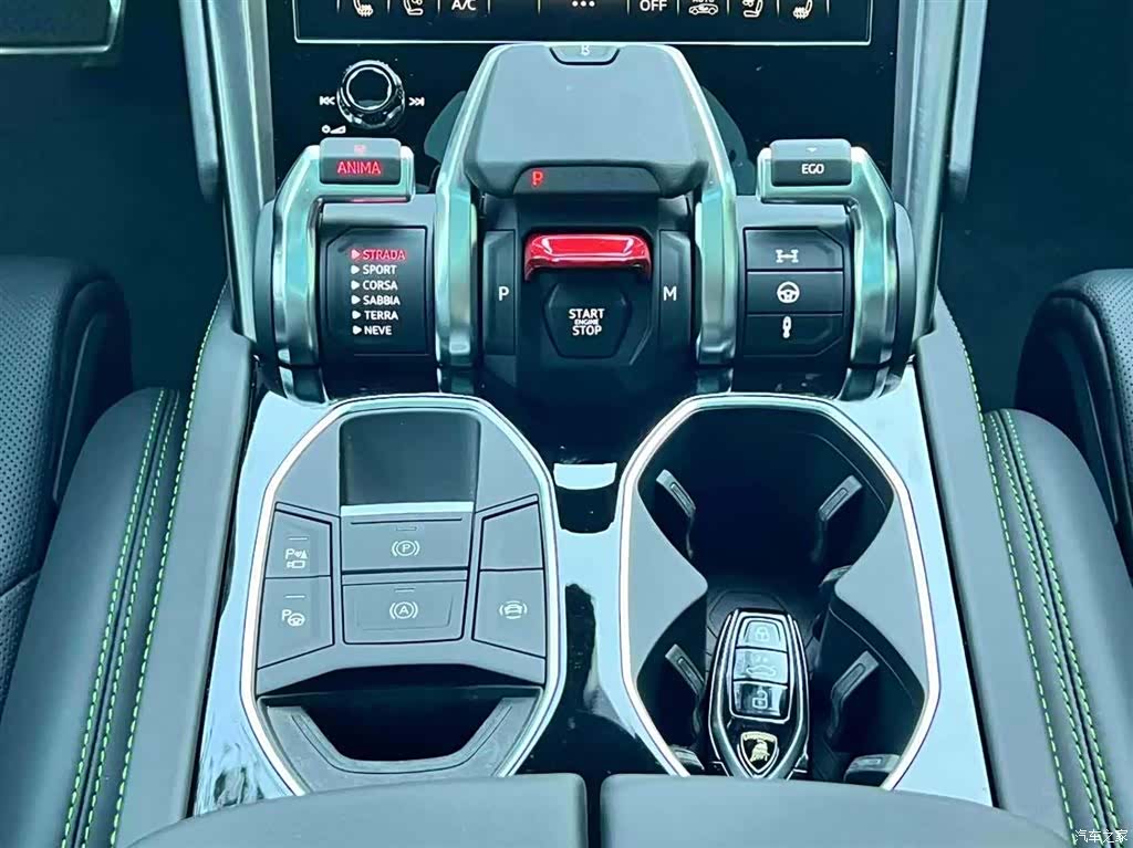 Lamborghini Urus, 2022 8