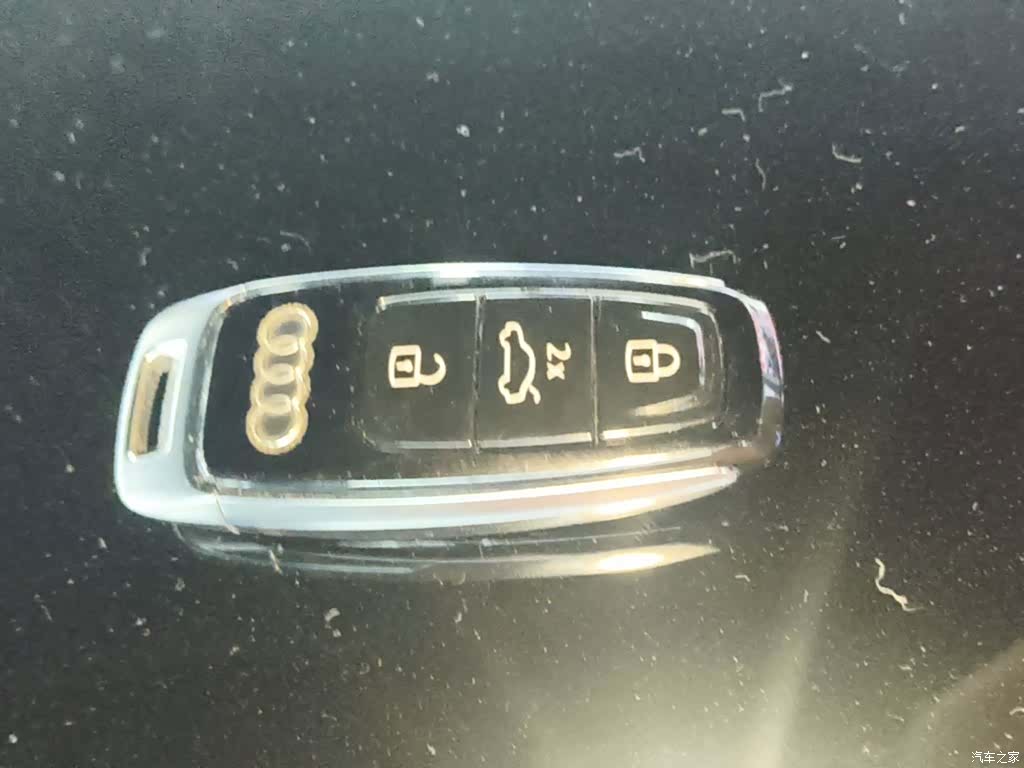 Audi A8L, 2022 9