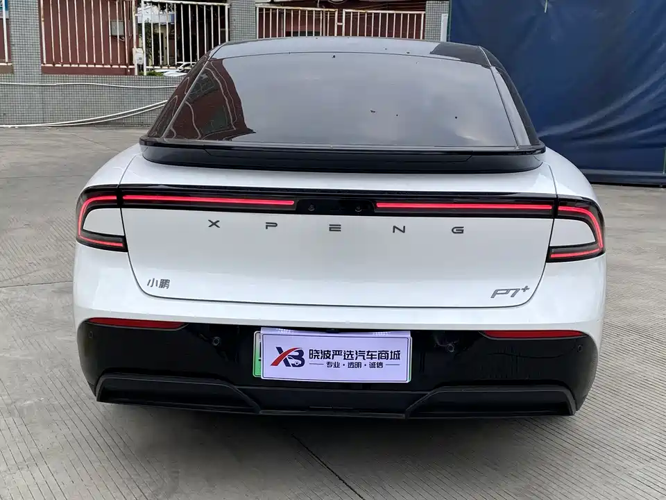 XPENG P7+