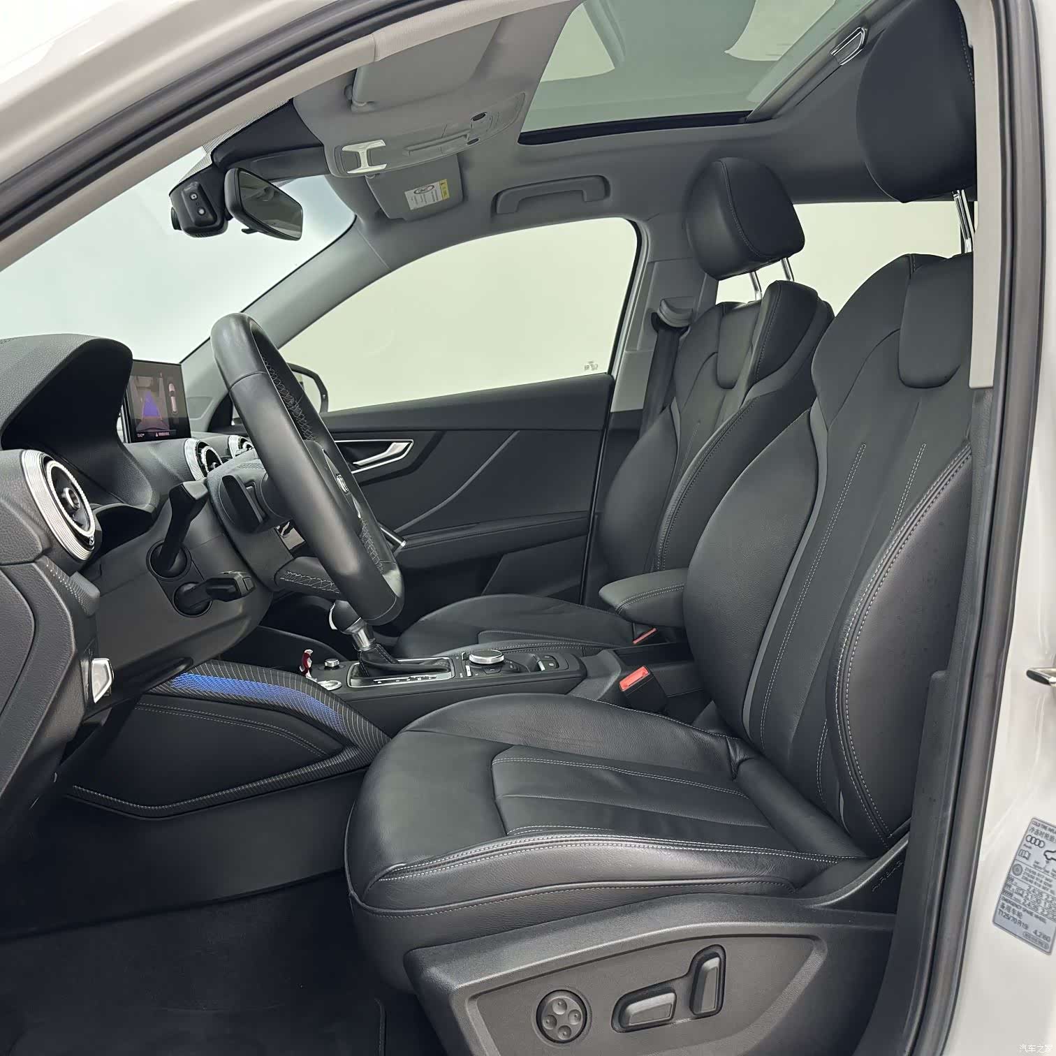 Audi Q2L, 2022 9