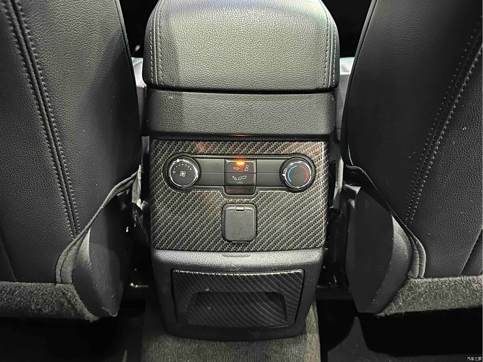 Ford Explorer, 2015 23