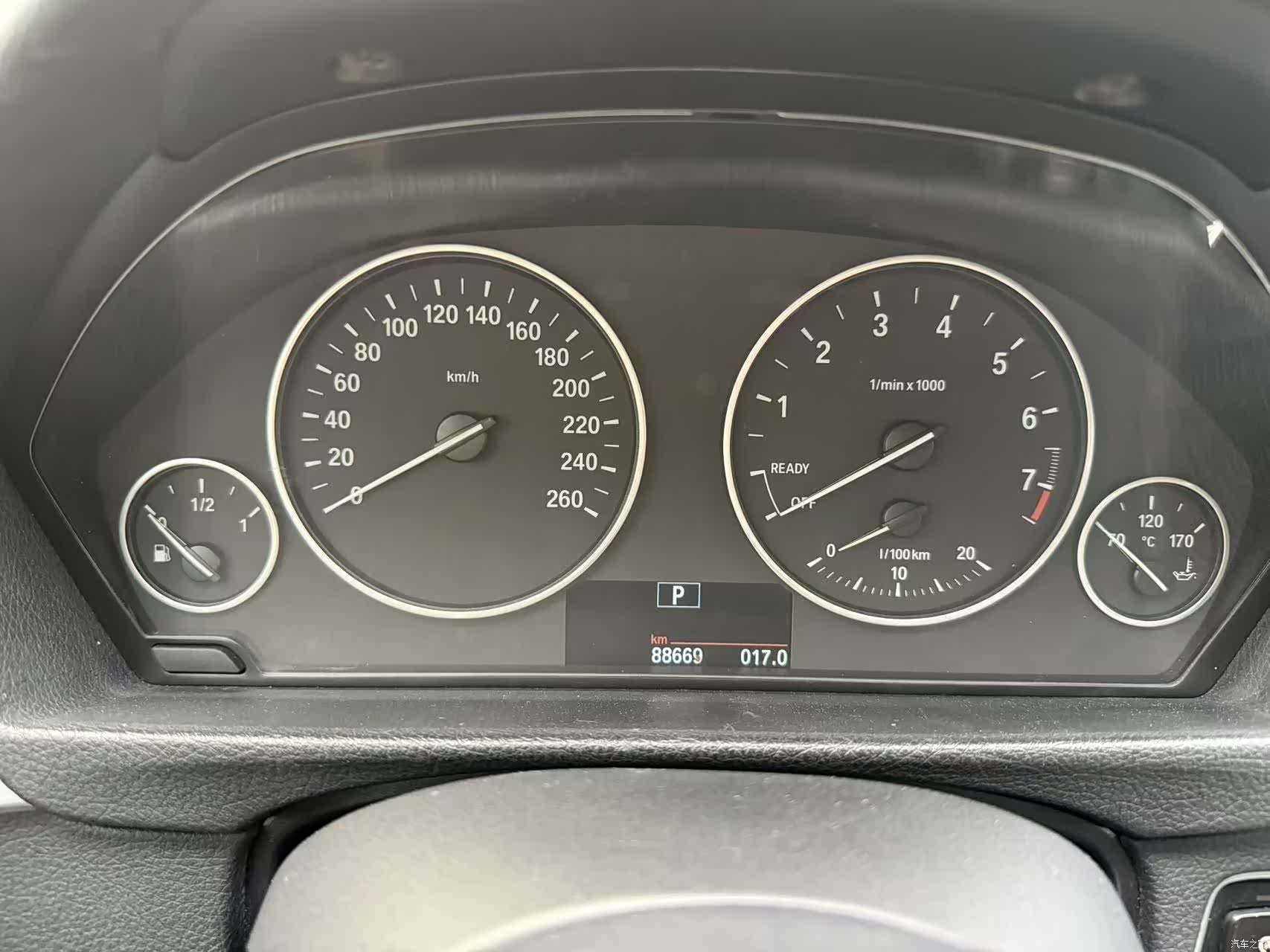 BMW 3 Series, 2017 все фото
