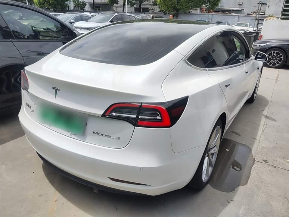Tesla Model 3 Tesla Model 3