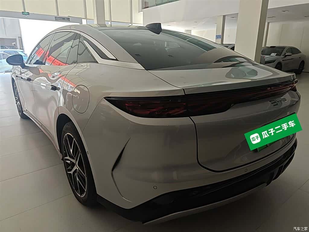 BYD Han, 2025 все фото