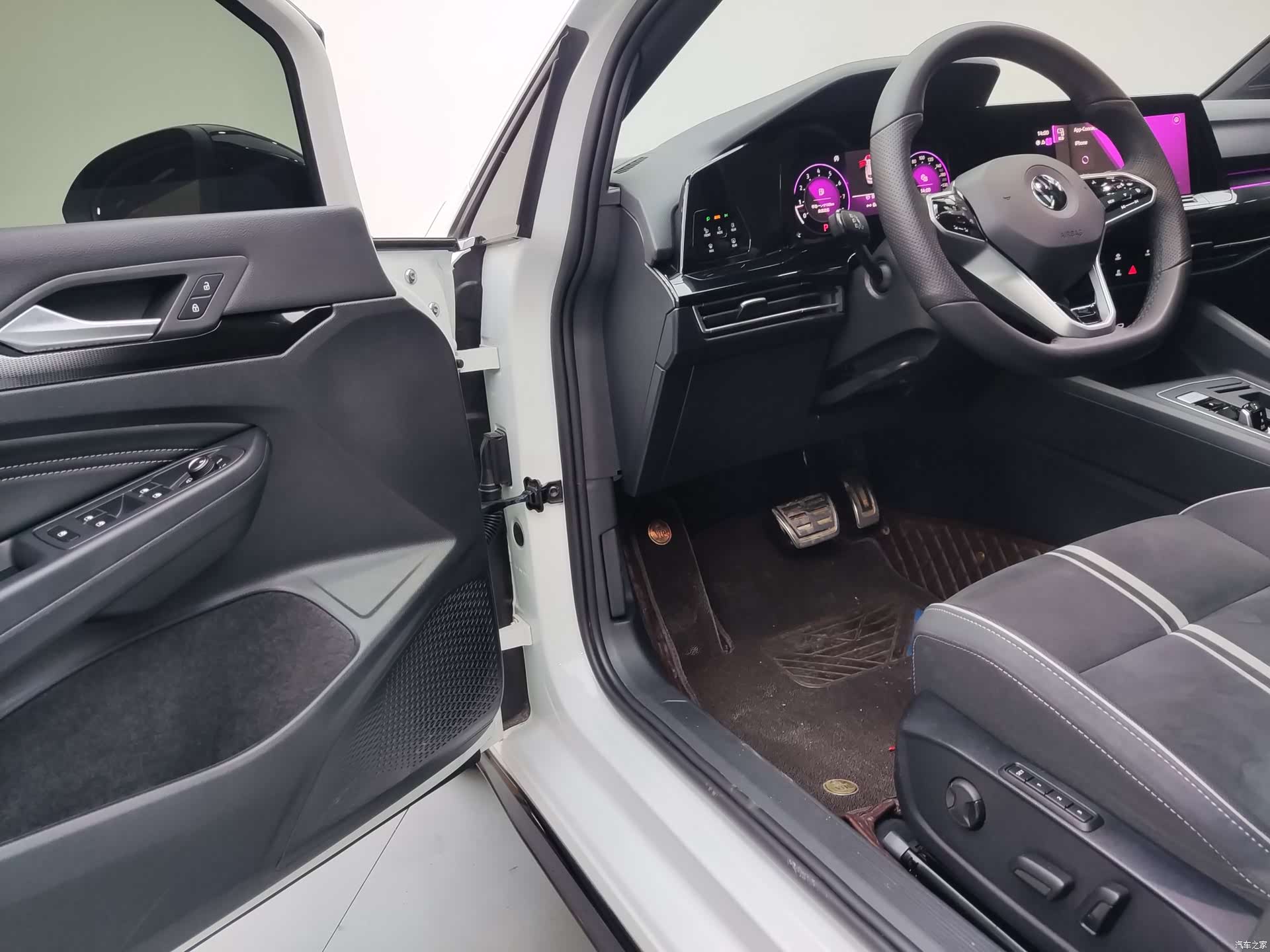 Volkswagen Golf, 2022 10