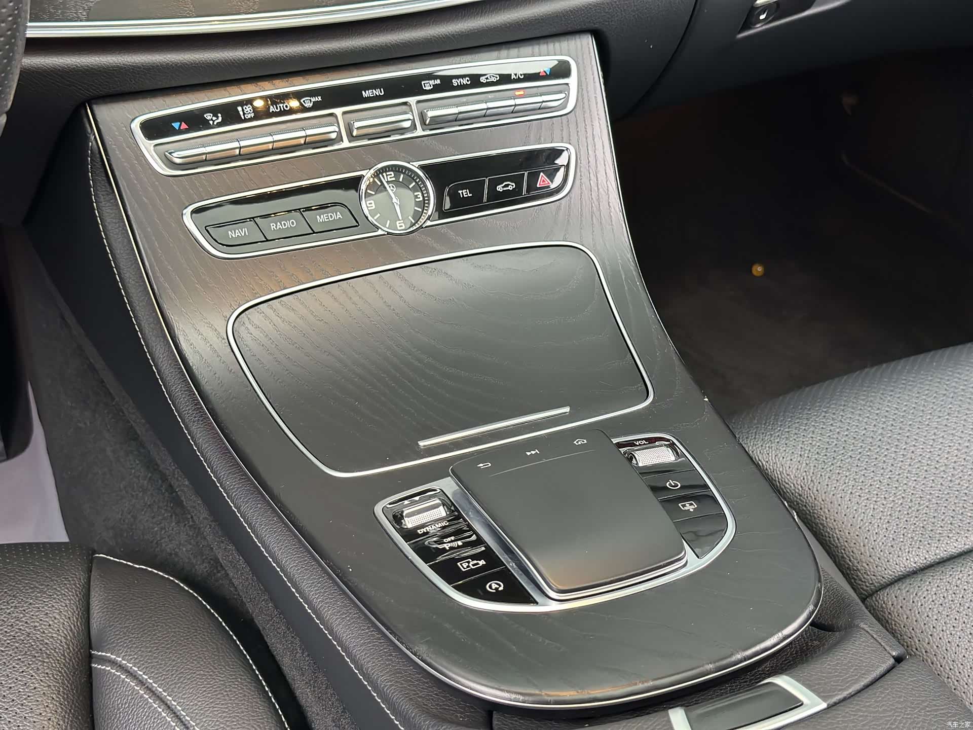 Mercedes-Benz E-Class, 2019 13