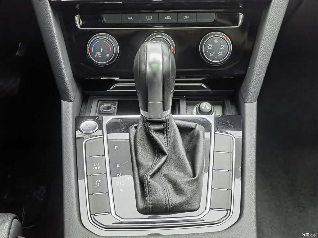 Volkswagen Magotan, 2016 13