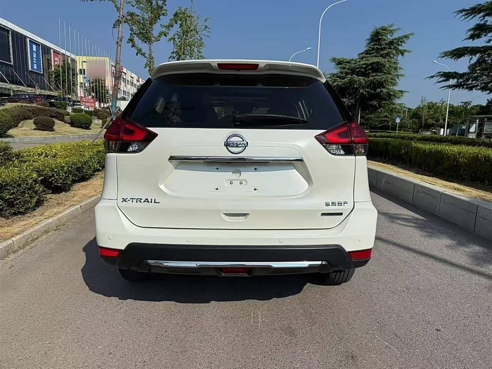 Nissan Qijun