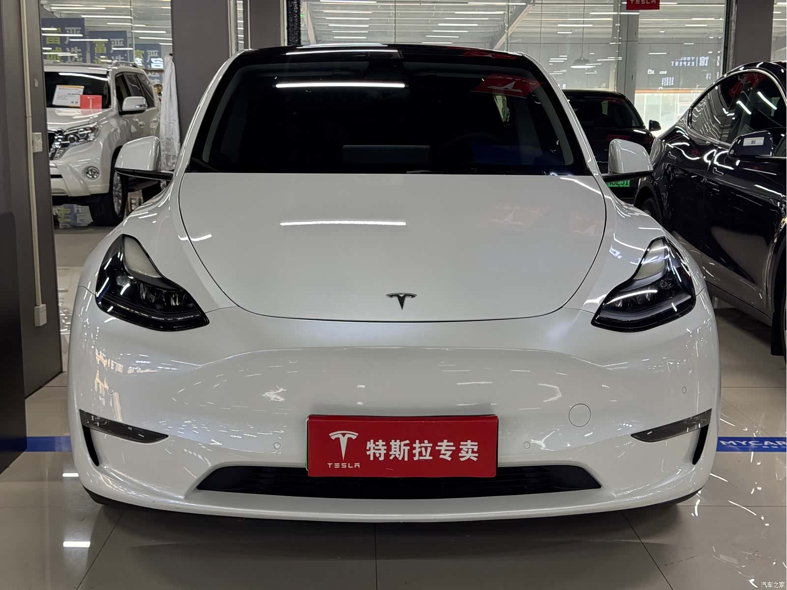 Tesla Model Y, 2022 2