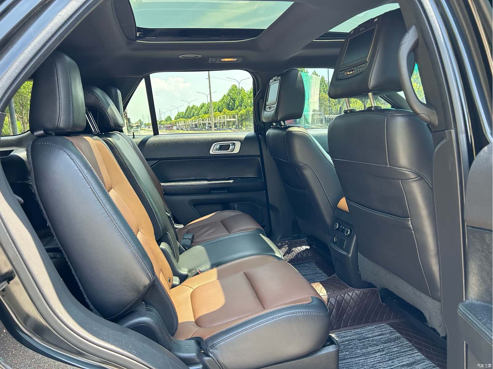 Ford Explorer, 2015 8