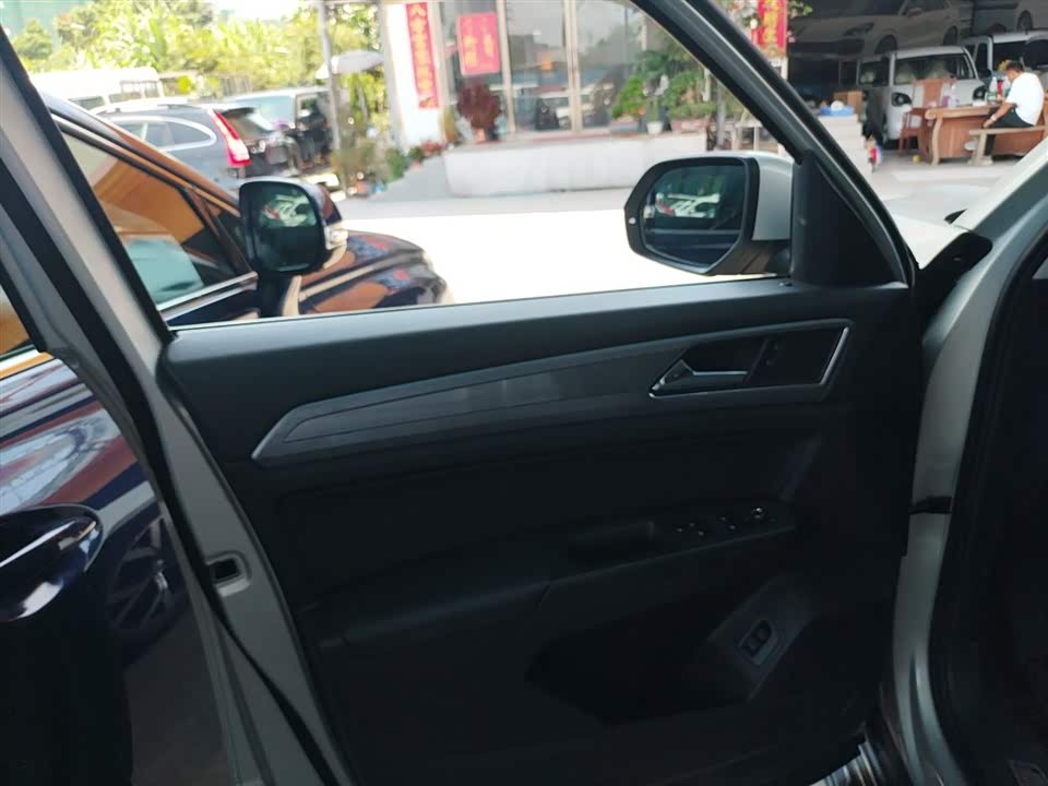 Volkswagen Tourang Volkswagen Tourang