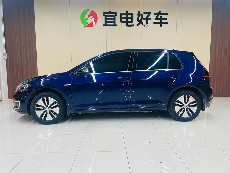 Volkswagen Golf*pure electricity Volkswagen Golf*pure electricity