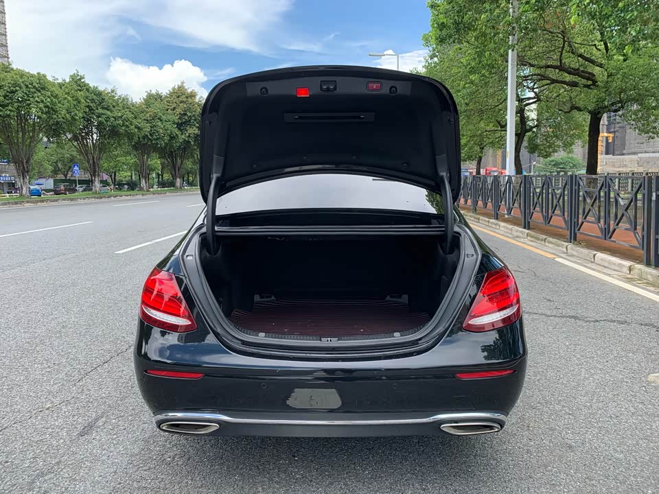 Mercedes-Benz E-class Mercedes-Benz E-class