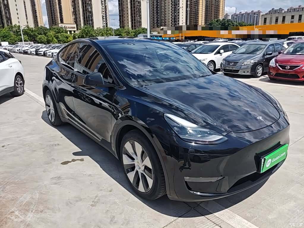 Tesla Model Y, 2021 4