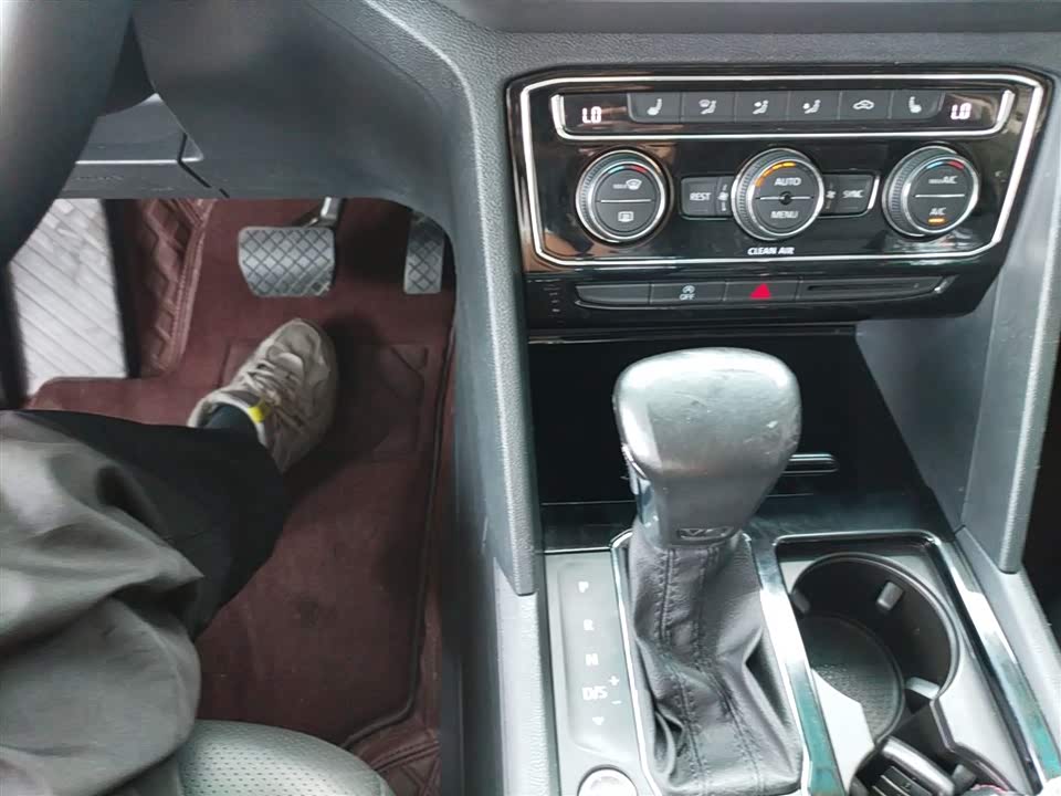 Volkswagen Tourang Volkswagen Tourang