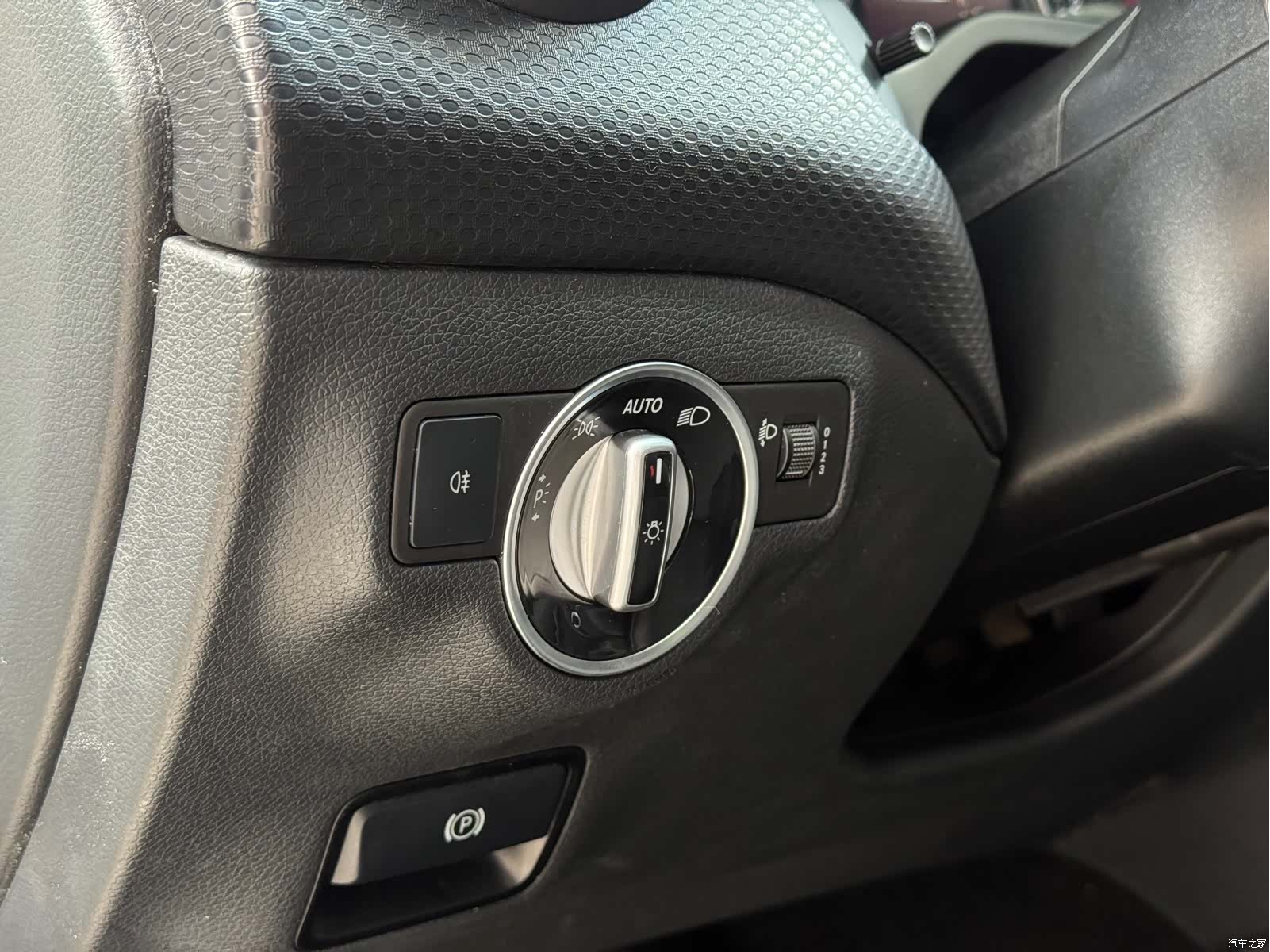 Mercedes-Benz A-Class, 2016 8