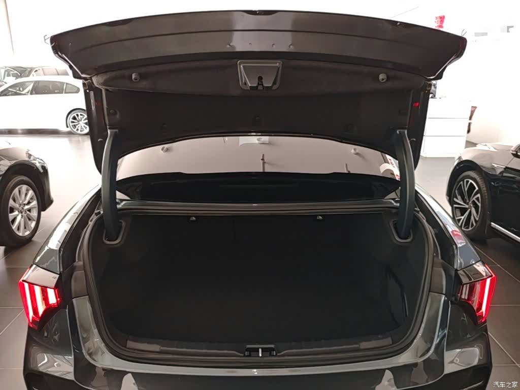 Lynk & Co 02, 2023 19