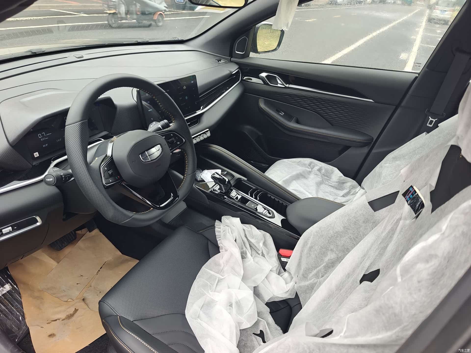 Geely Coolray, 2026 22