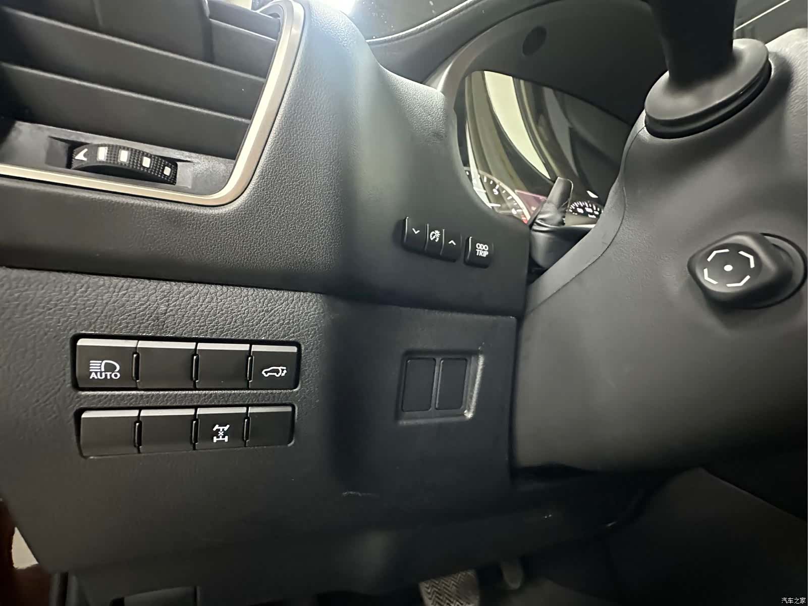 Lexus NX, 2020 19