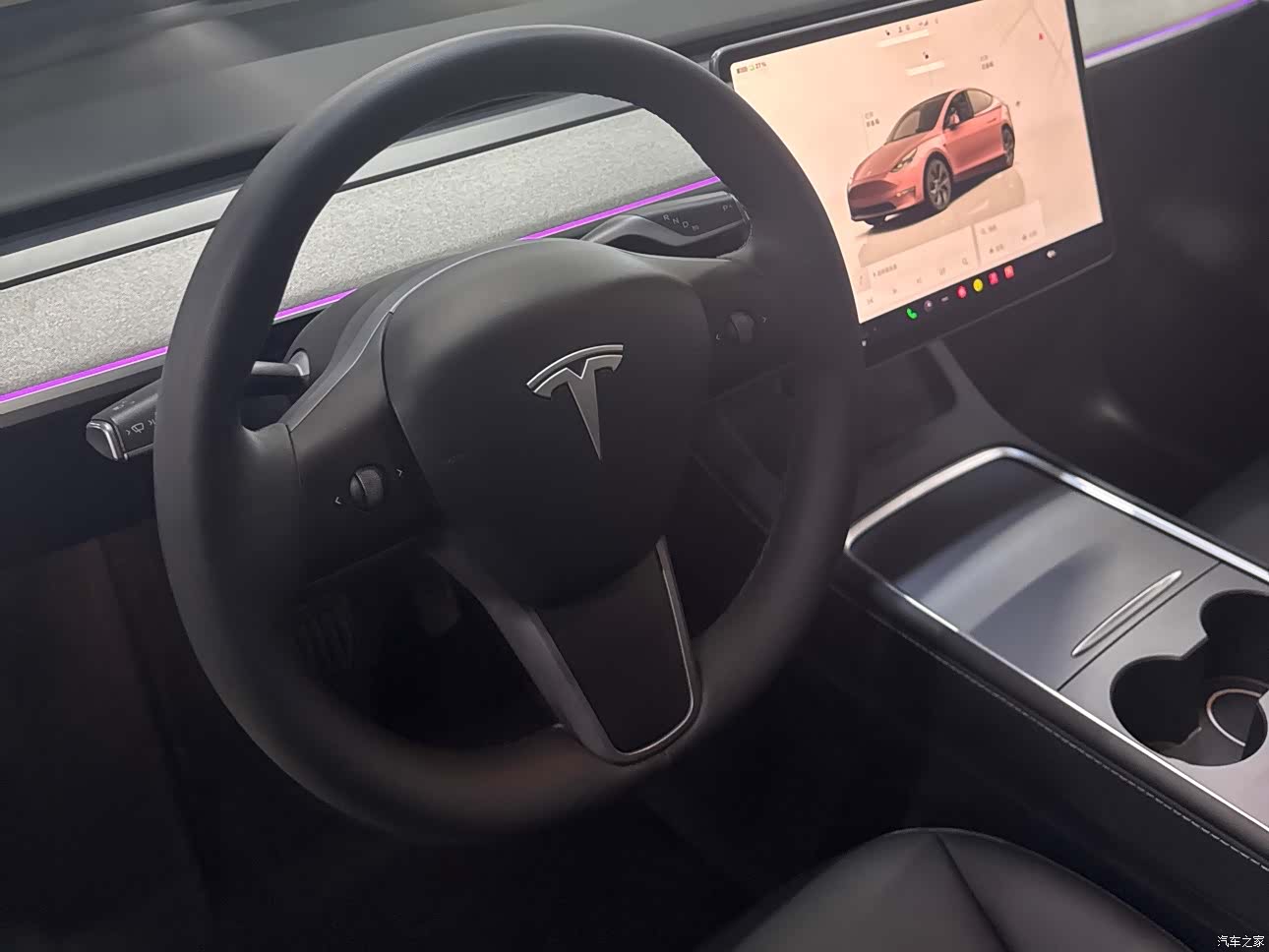 Tesla Model Y, 2023 14