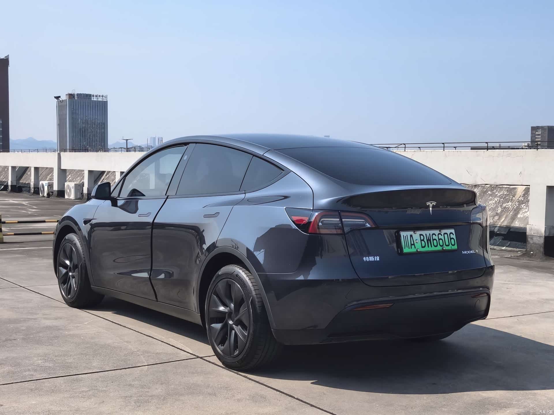 Tesla Model Y, 2024 все фото