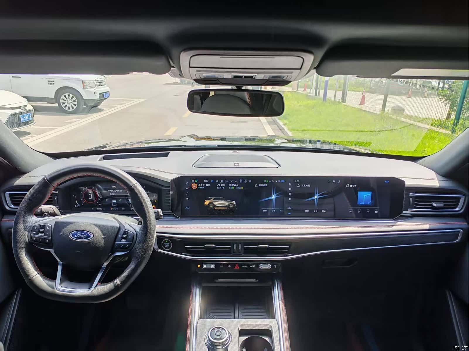 Ford Explorer, 2022 16