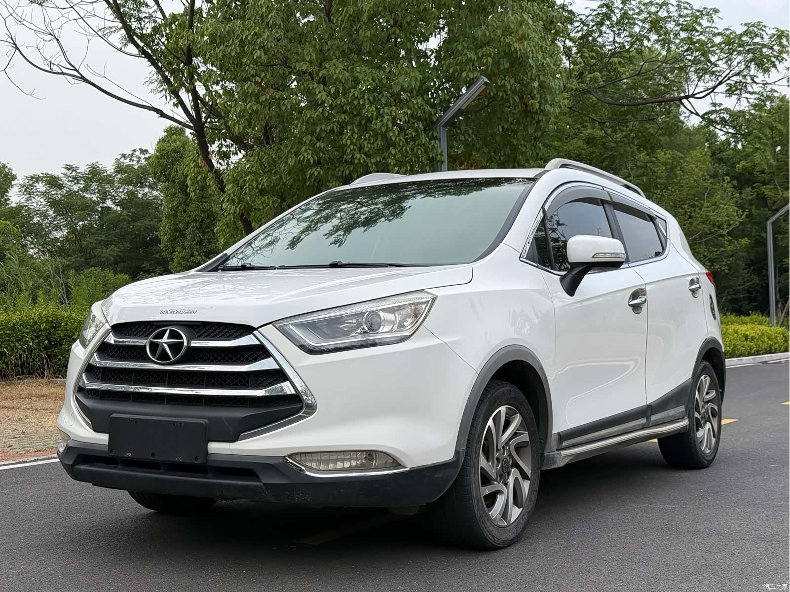 JAC S3, 2015 1