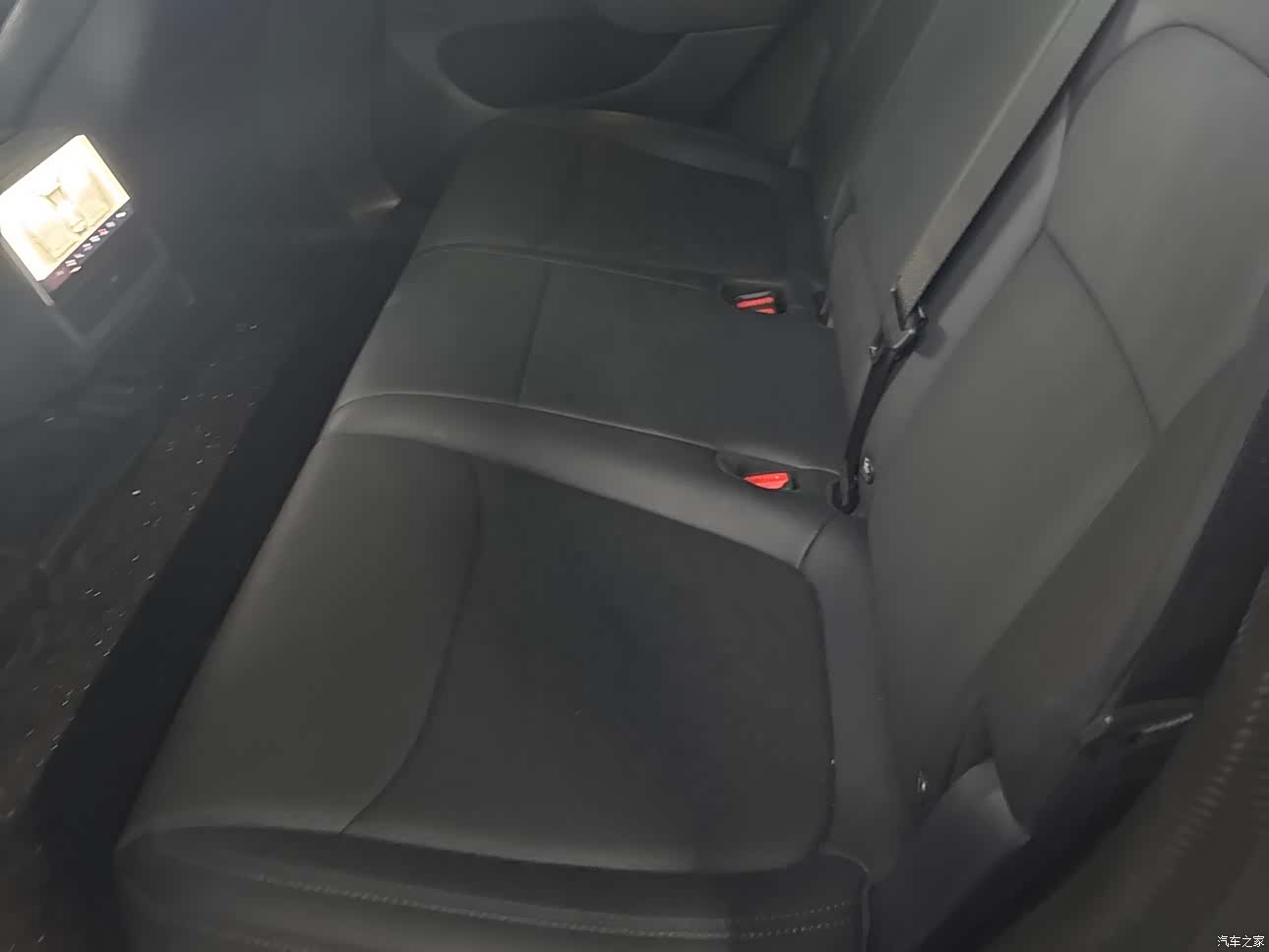 Tesla Model Y, 2025 14
