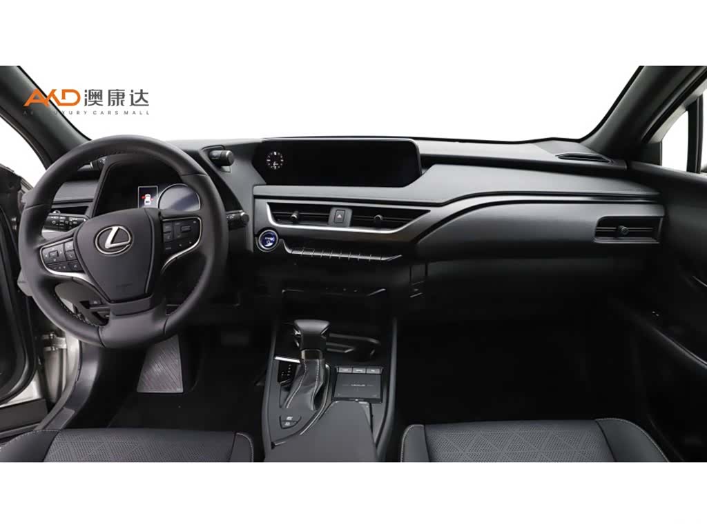 Lexus UX, 2022 все фото