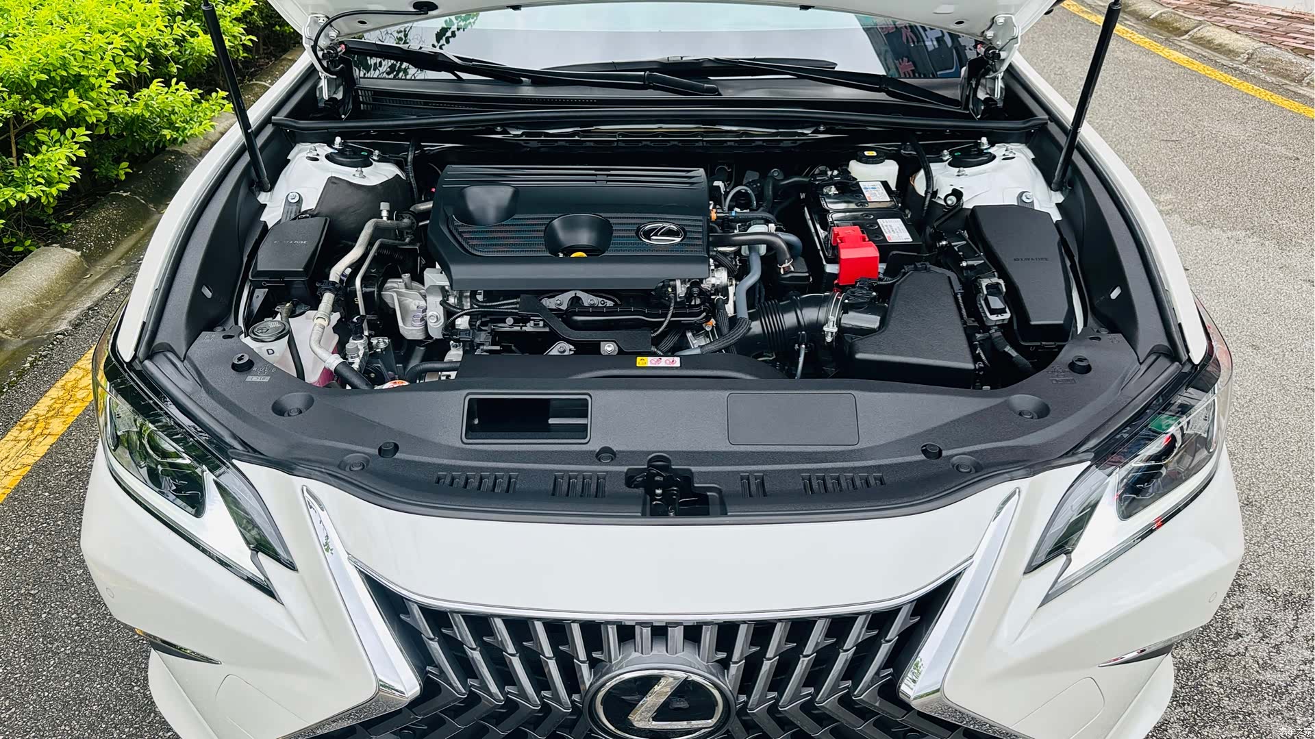Lexus ES, 2023 11
