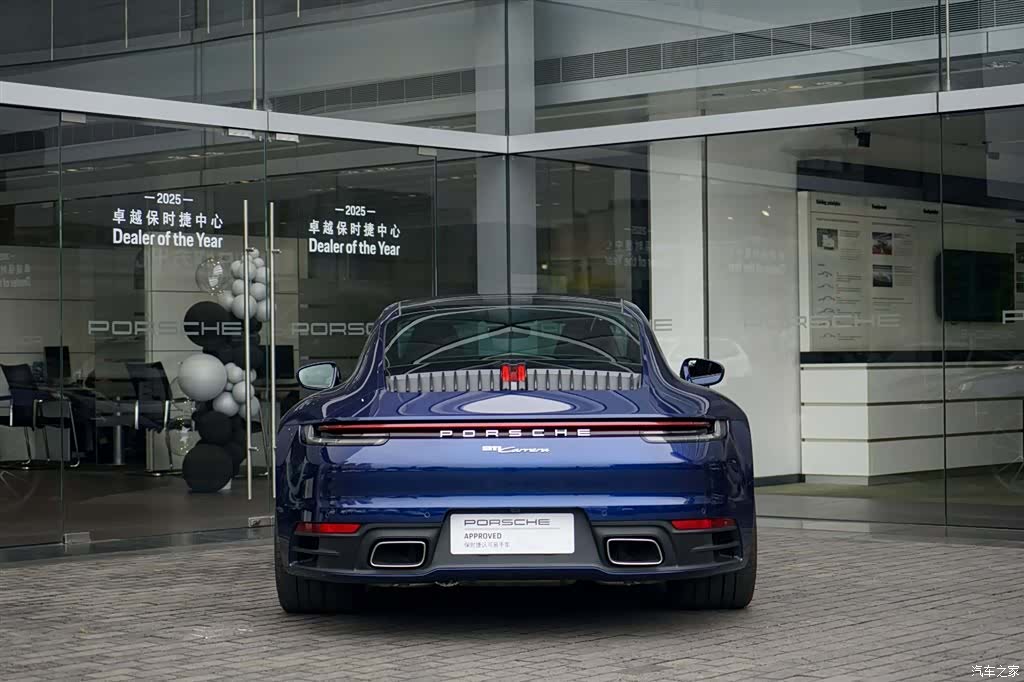 Porsche 911, 2025 6