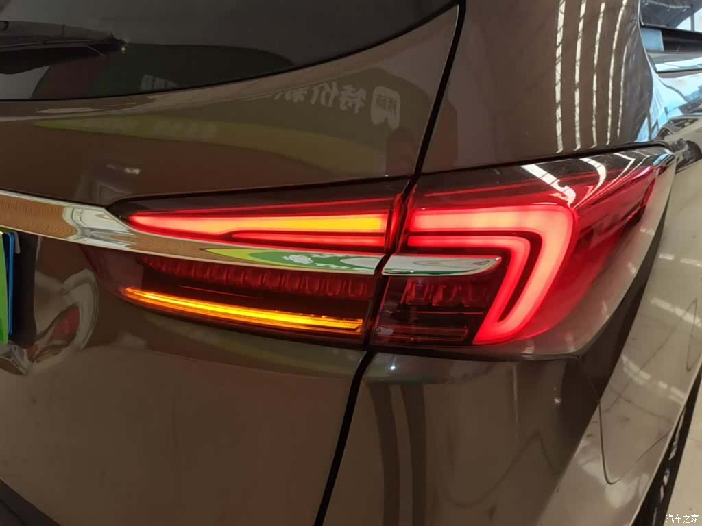 Buick GL8, 2021 8