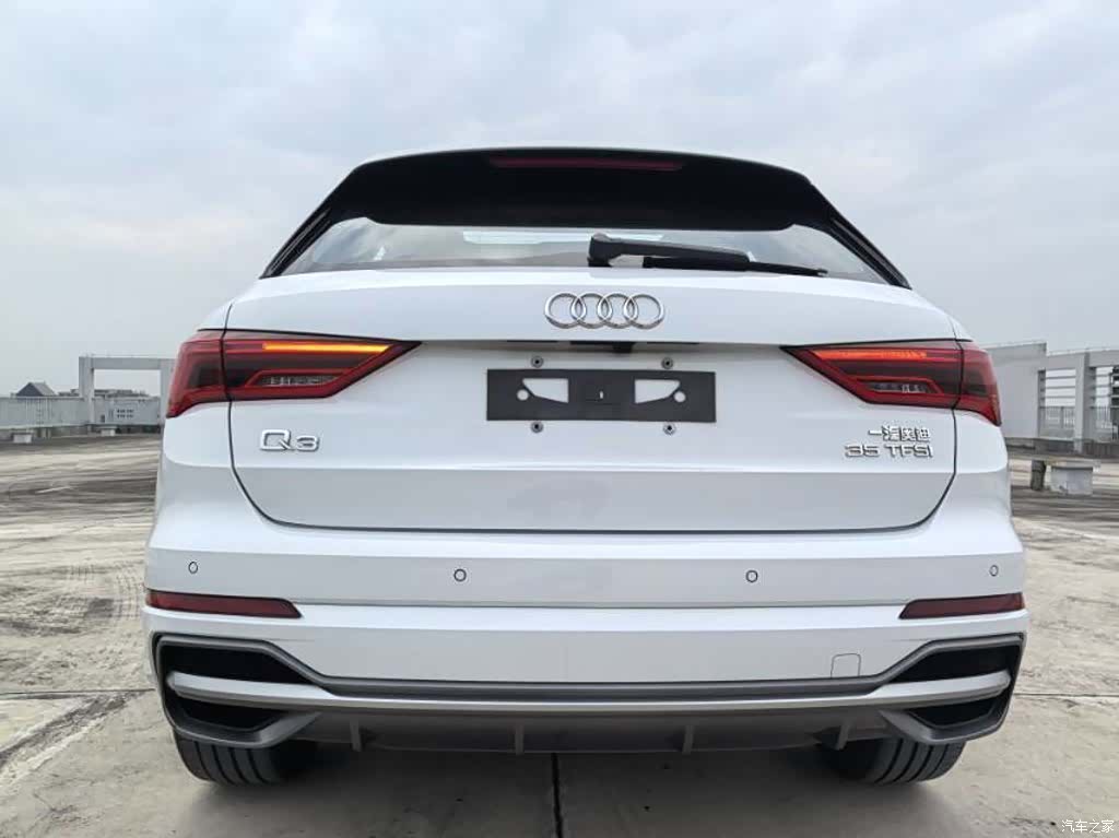 Audi Q3, 2023 9