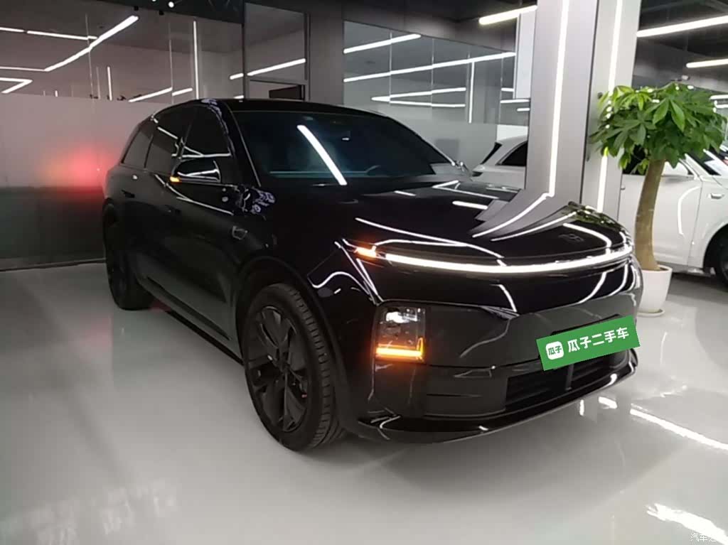 Li Auto L6, 2024 4