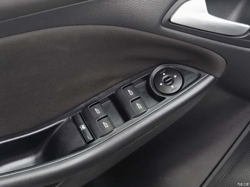 Ford Focus, 2016 9