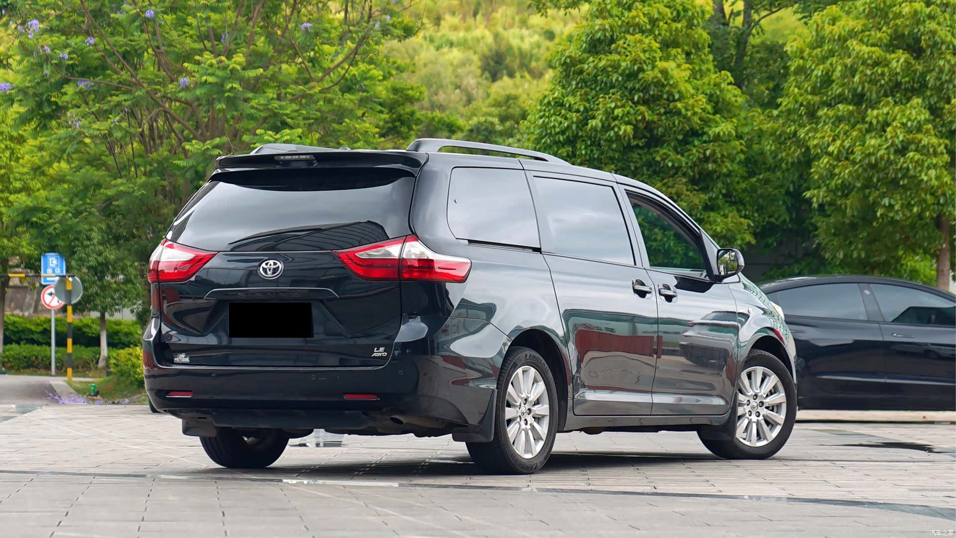 Toyota Sienna, 2017 3