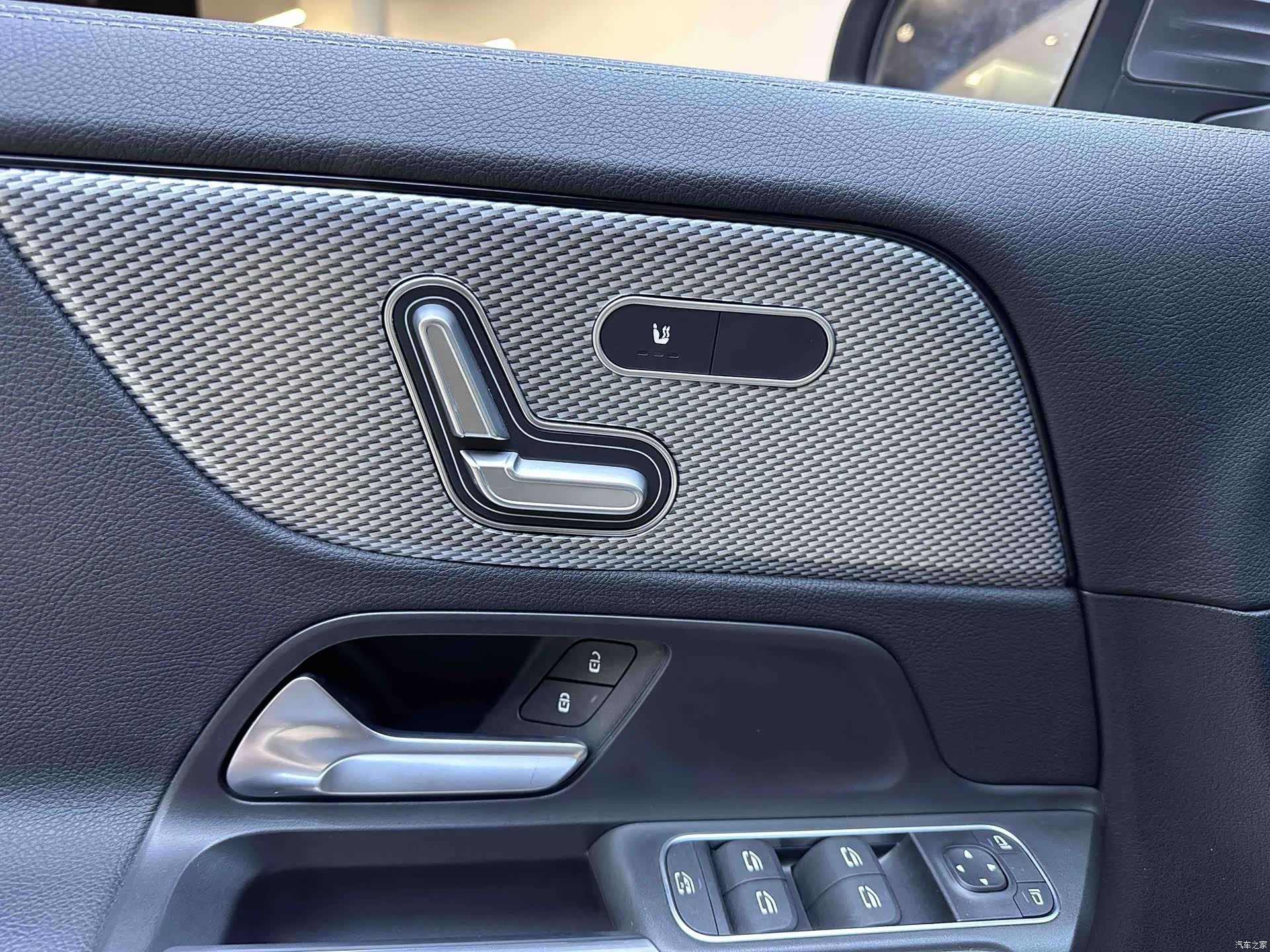 Mercedes-Benz GLA, 2021 18