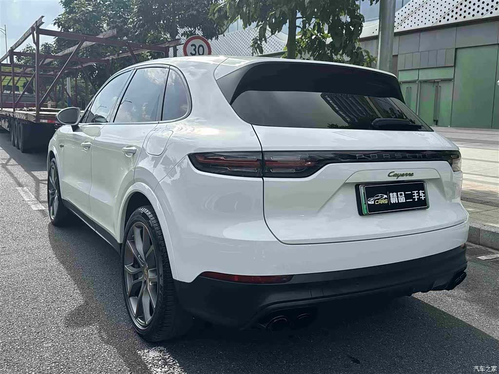 Porsche Cayenne, 2023 9
