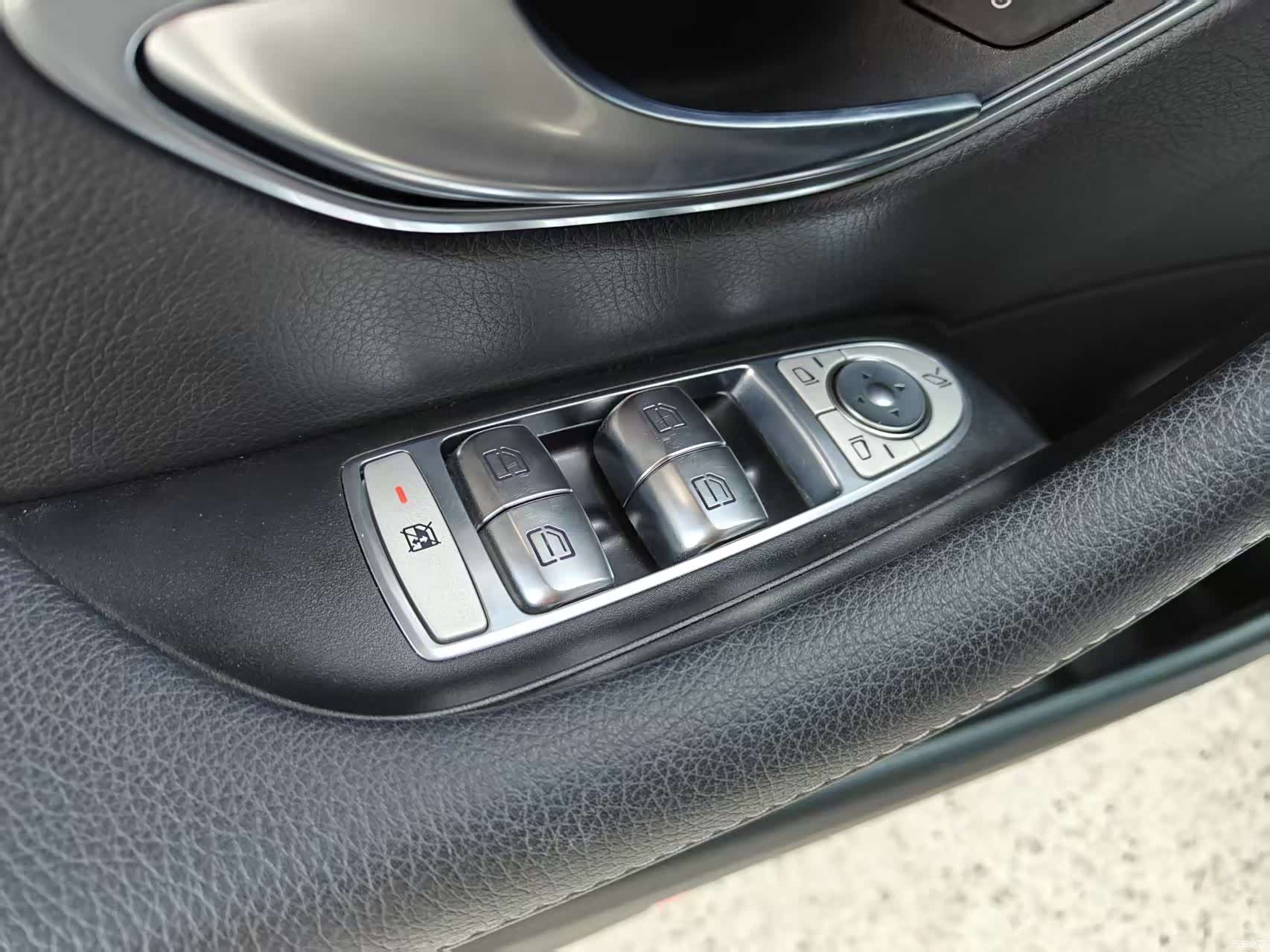 Mercedes-Benz E-Class, 2019 48
