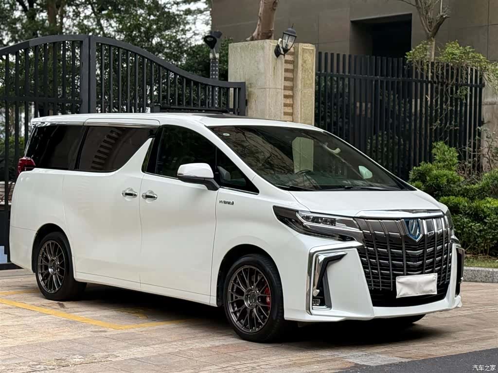 Toyota Alphard, 2019 2