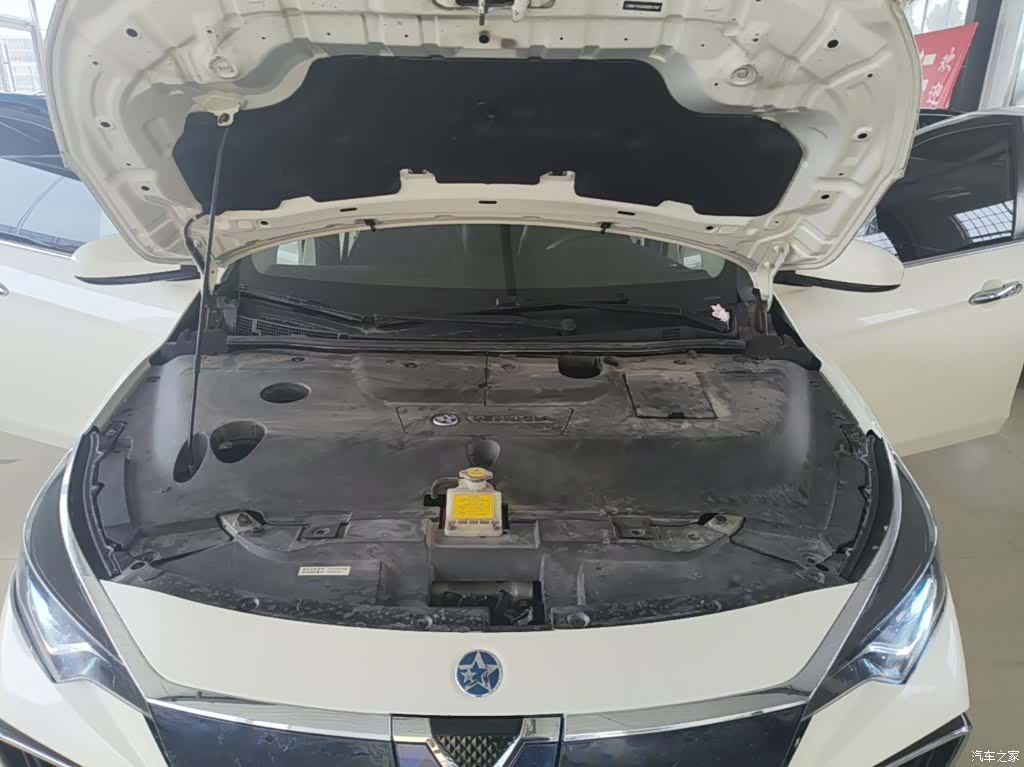 Nissan D60EV, 2022 20
