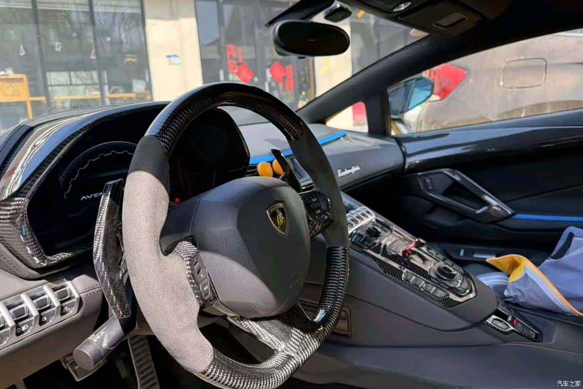 Lamborghini Aventador, 2019 6