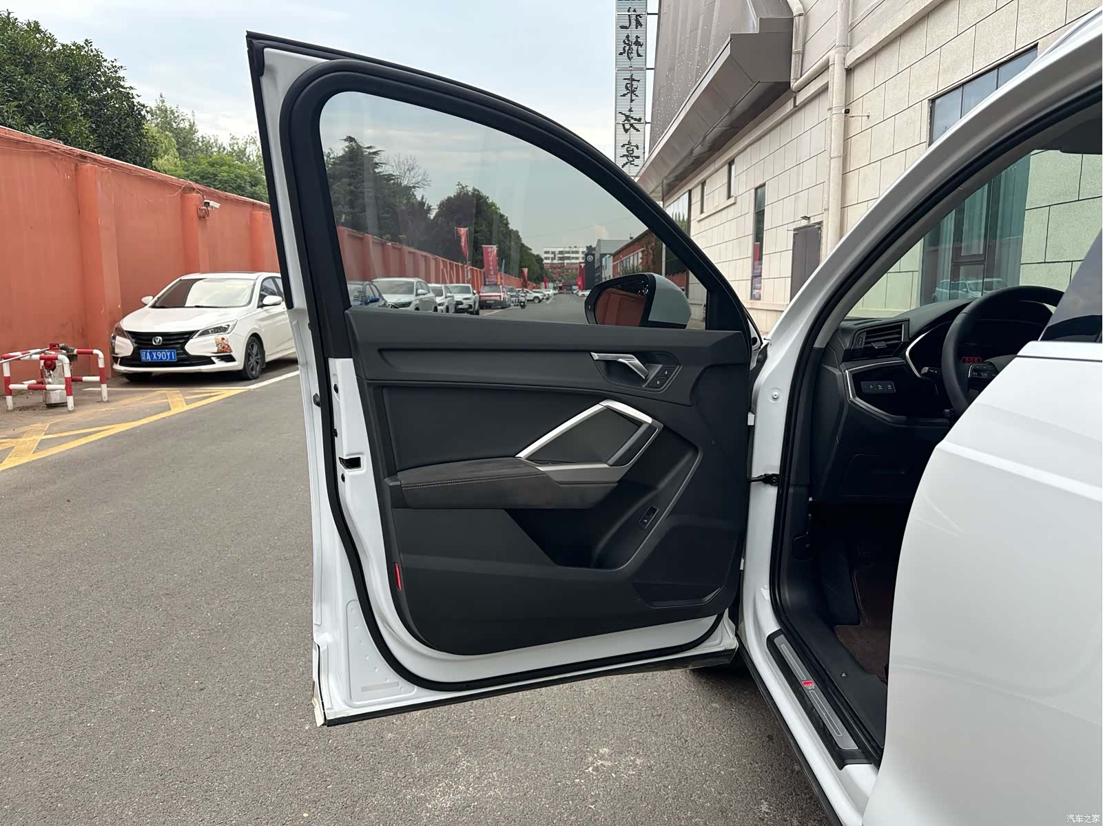 Audi Q3, 2023 18