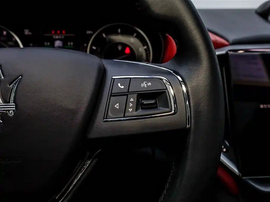 Maserati Ghibli Maserati Ghibli