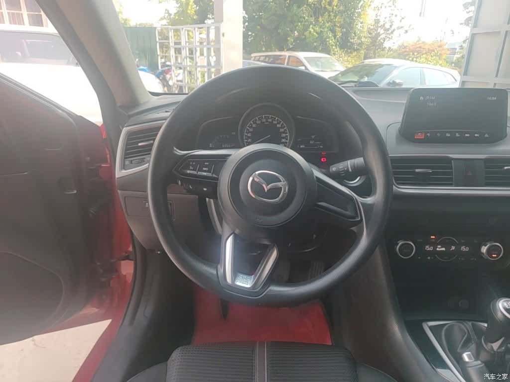 Mazda Mazda3, 2019 11