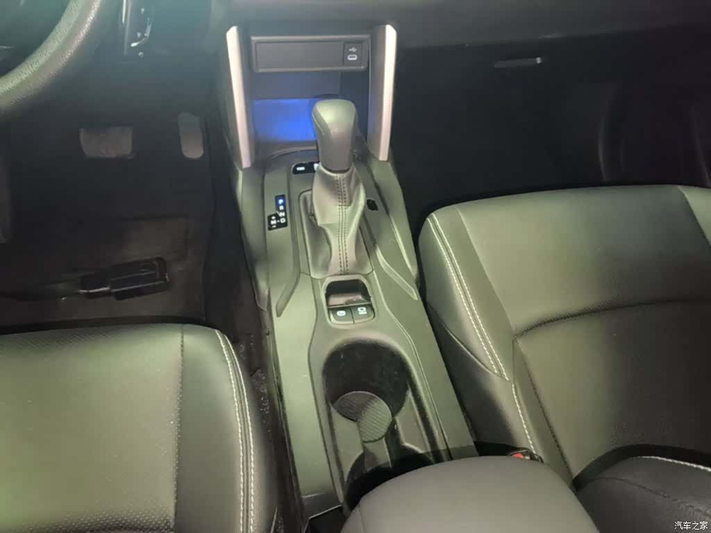 Toyota Frontlander, 2025 10
