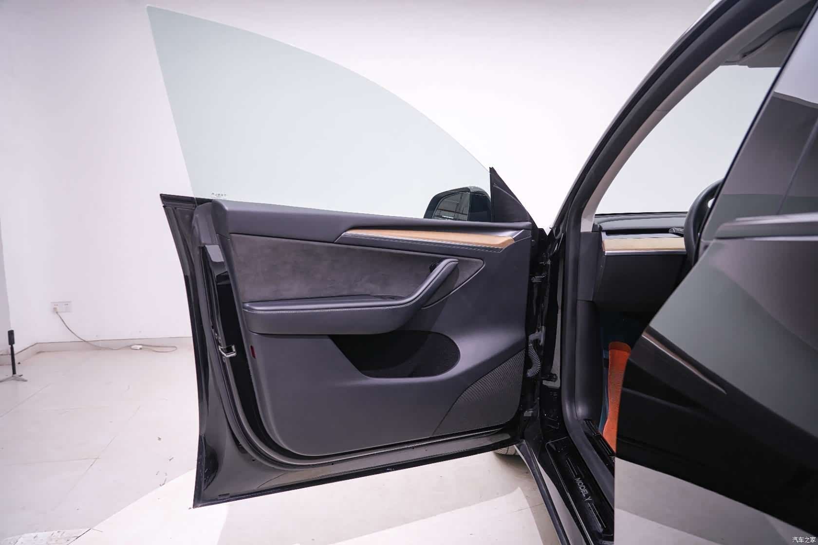 Tesla Model Y, 2022 11