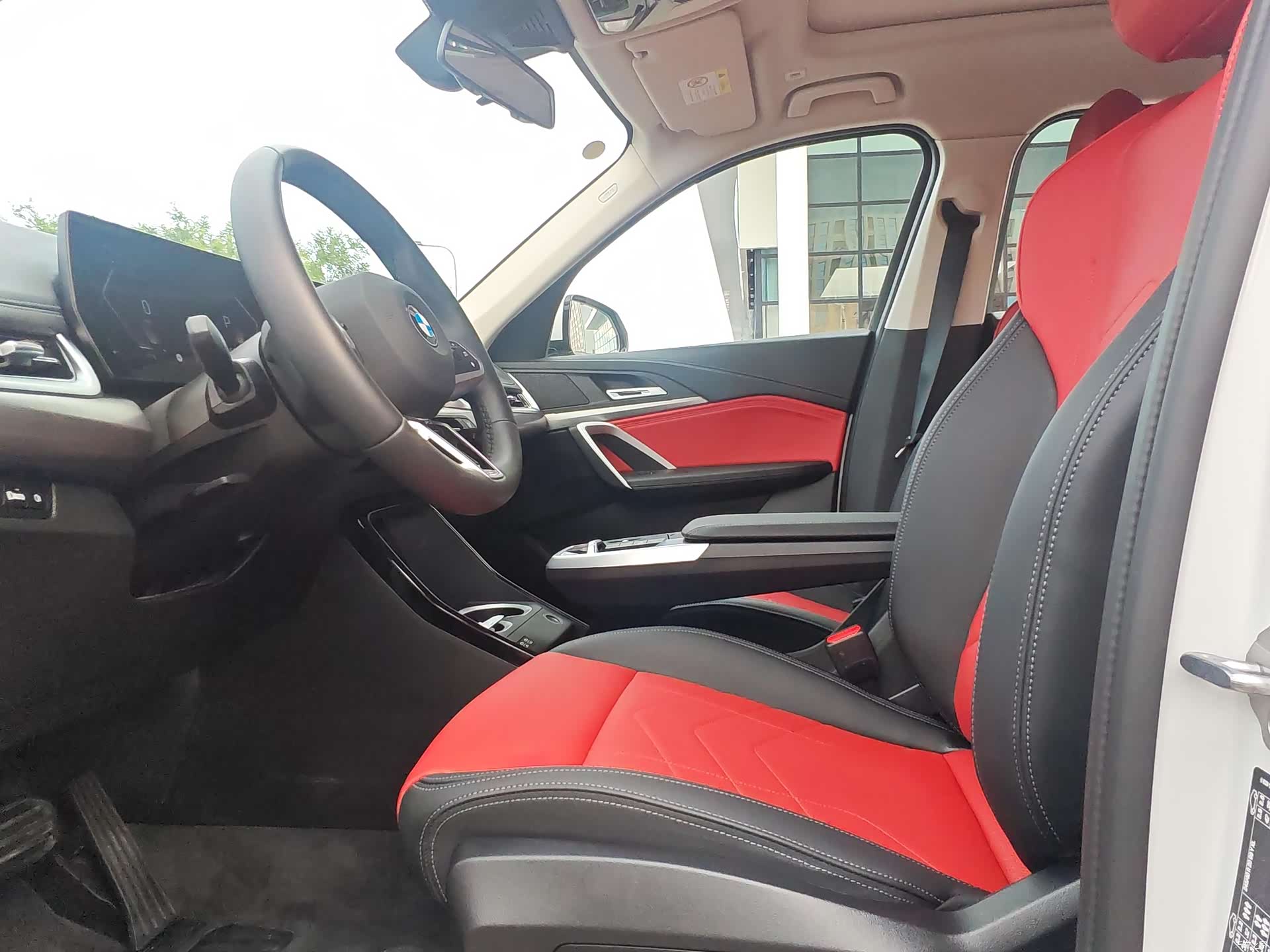 BMW X1, 2025 13