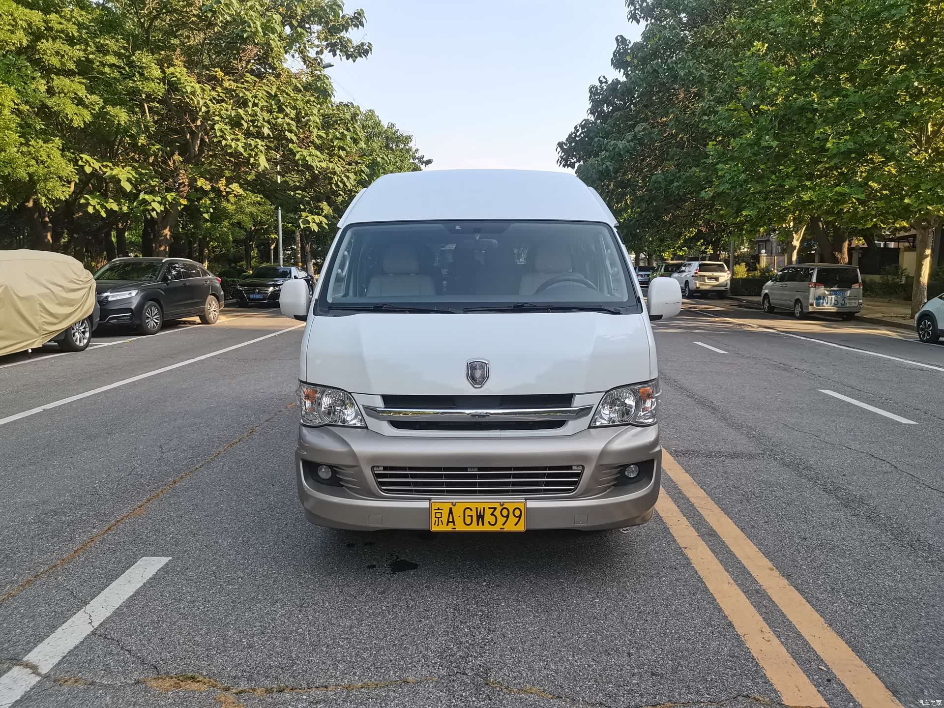 Toyota HiAce, 2017 8