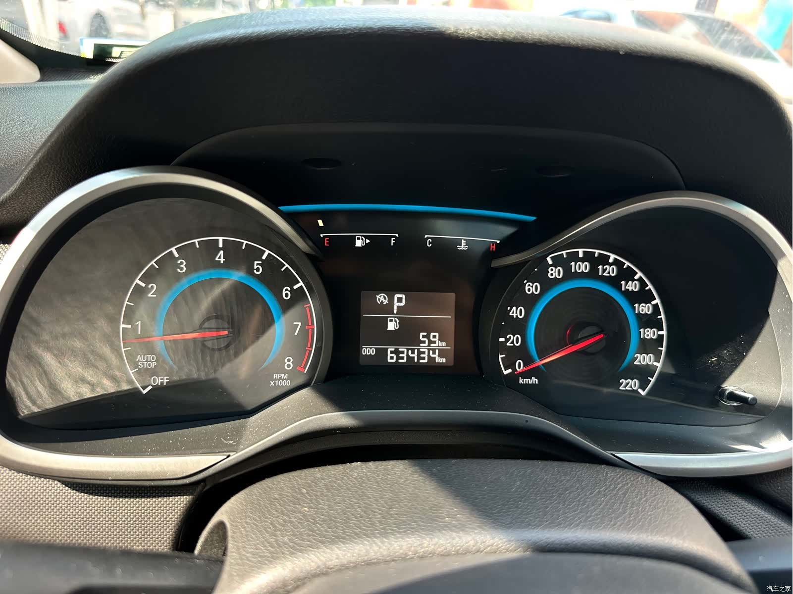 Chevrolet 320, 2018 15